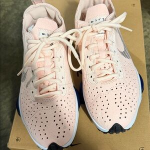 Women’s Nike Air Zoom Type Orange Pearl Sneakers, Sz 5.5